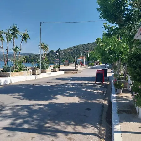 Ferienhaus Panoshouse Milína